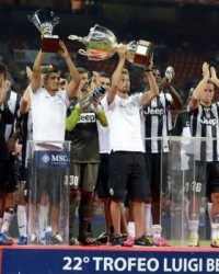  国际米兰功勋老臣离队，球迷泪洒告别仪式