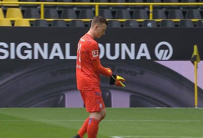  拜仁与多特积分差距缩至一分，悬念迭起  