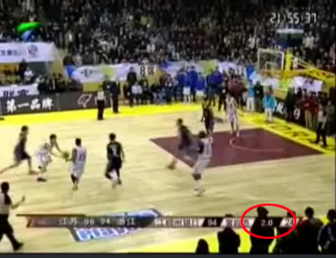  尼斯主场灯光故障比赛中断引争议  